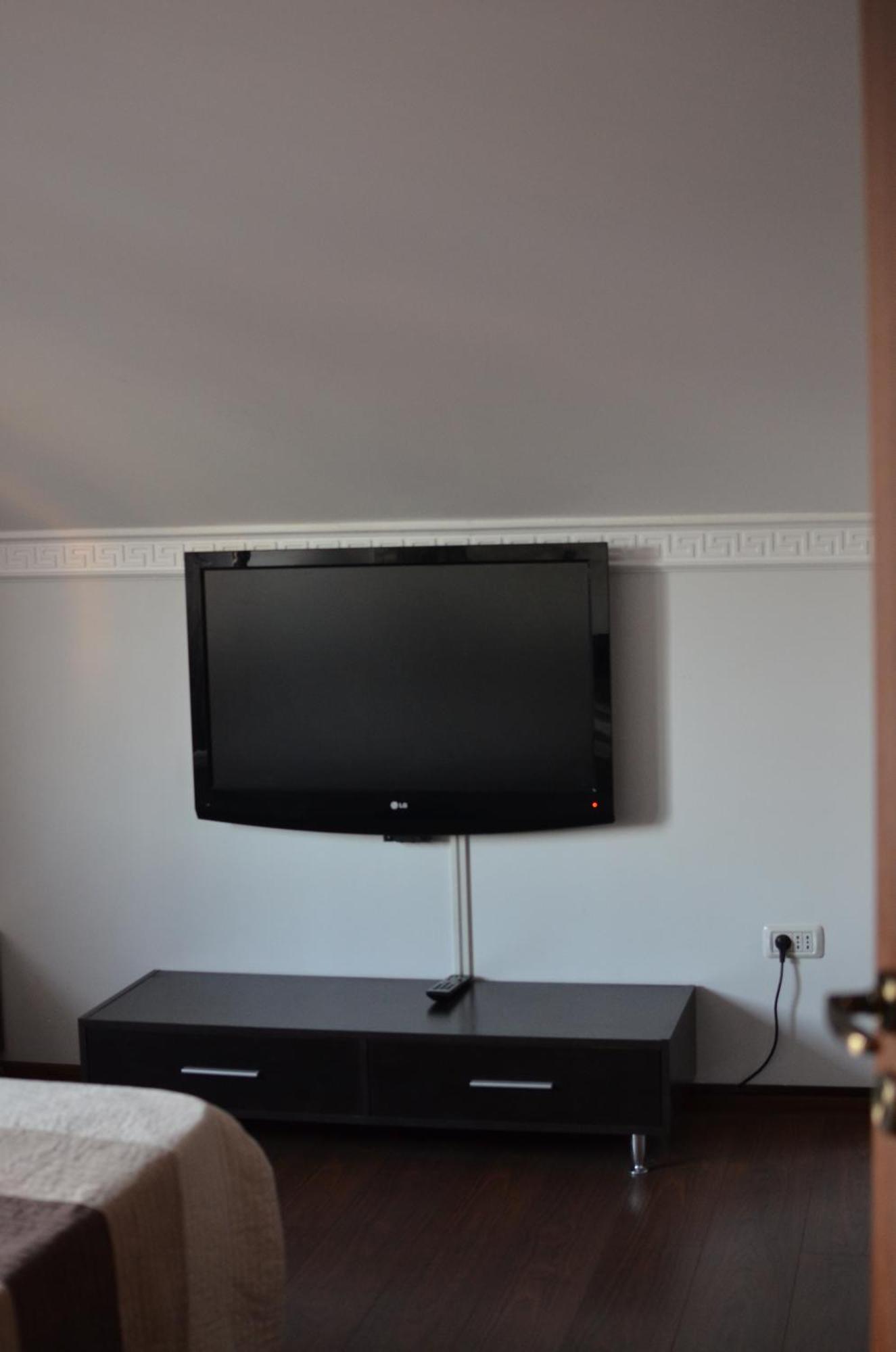 Vila Cu Trandafiri Cozy Apartments 2 Camere Bragadiru Eksteriør billede