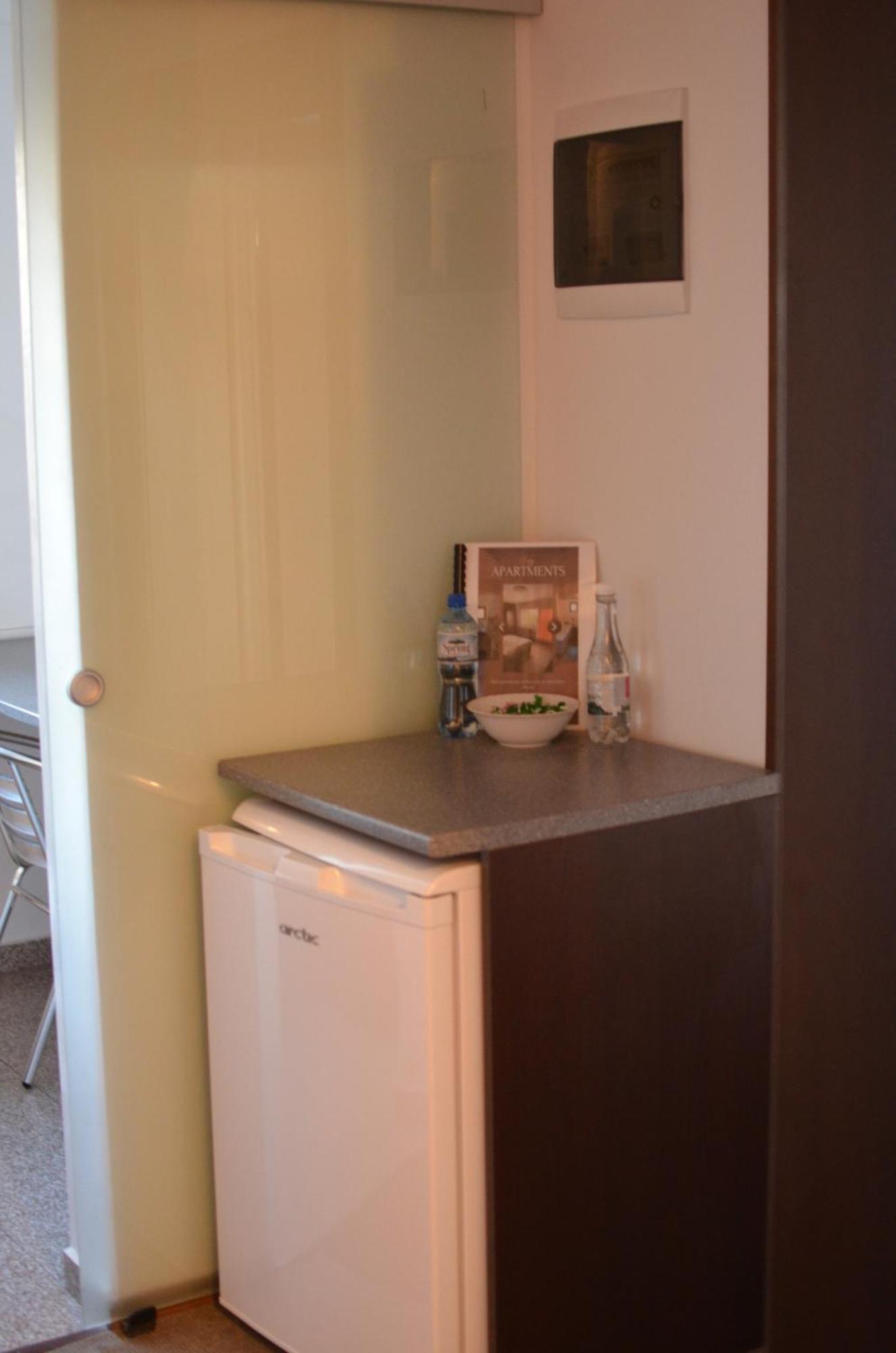 Vila Cu Trandafiri Cozy Apartments 2 Camere Bragadiru Eksteriør billede